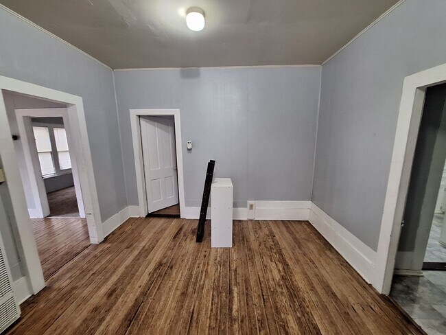 Foto del edificio - 2 bedroom, 1 bath