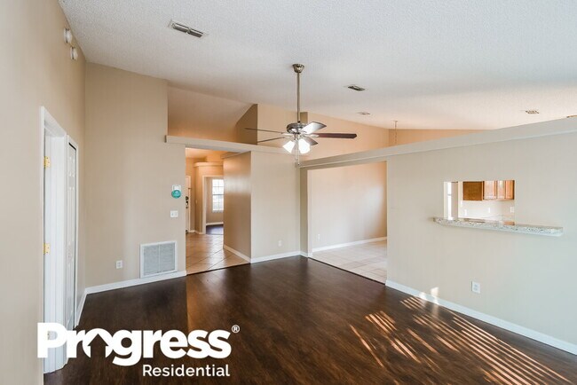 Building Photo - 1939 Apopka Dr