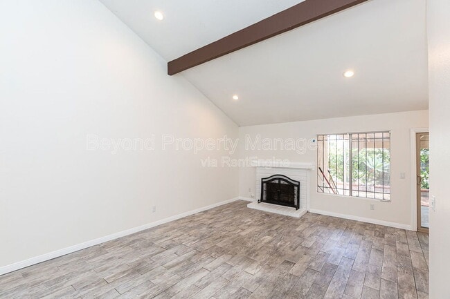 Building Photo - 3661 Cactusview Dr