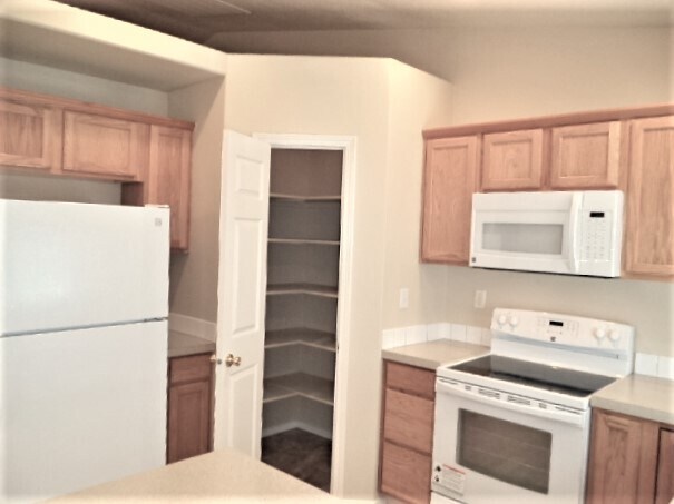 Building Photo - 8263 W Orbit Dr