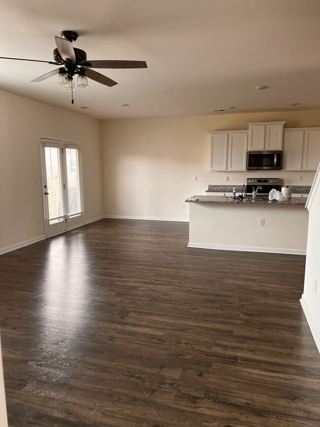 Foto del edificio - 2105 Waycross Ln