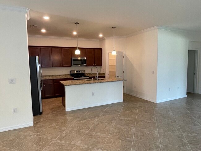 Foto del edificio - 19344 Bluff Dr