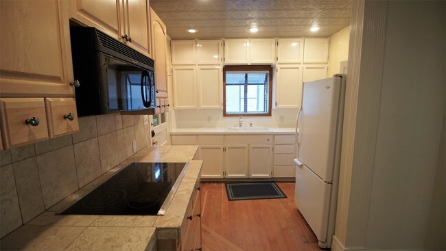 Foto del edificio - 1216 N 8th St