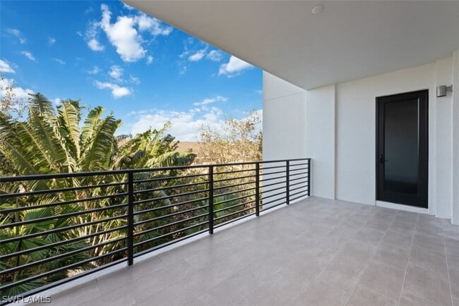 Foto del edificio - 1115 Central Ave