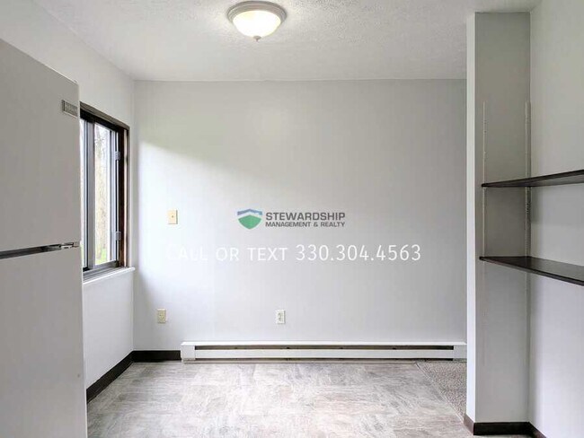 Foto del edificio - 311 Engadine Ct