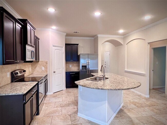 Building Photo - 260 Chickadee Ln