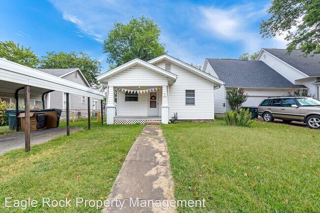 Building Photo - 3 br, 2 bath House - 428 E 4th Street