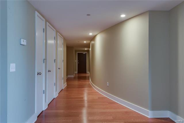 Building Photo - 314 N Broadway