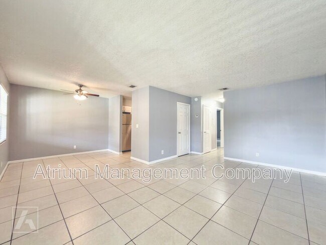 Foto del edificio - 916 New York Ave W