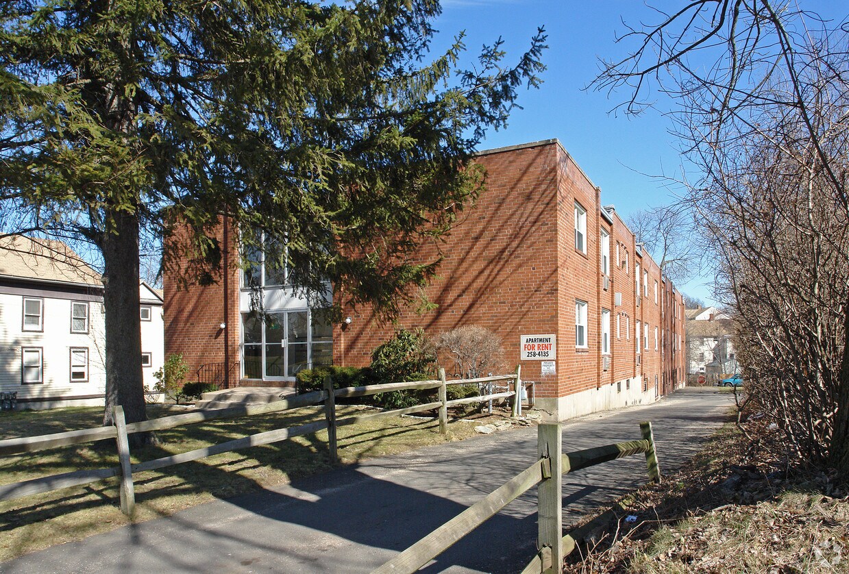 Foto del edificio - Berwyn Apartments