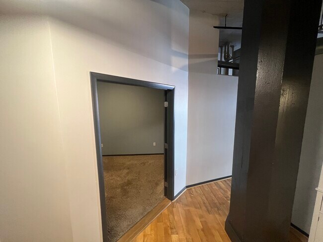 Foto del edificio - 200 Main St