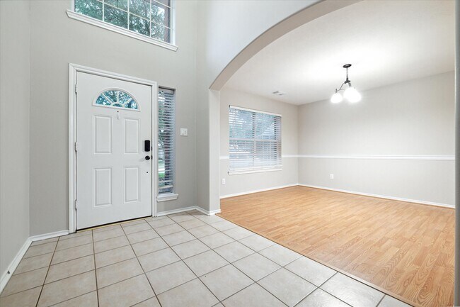 Building Photo - 24423 Pepperrell Pl St