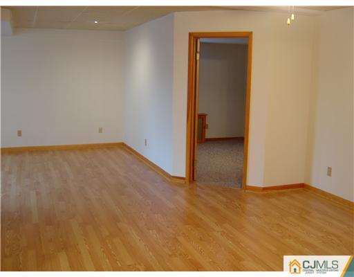 Building Photo - 54 Loring Ave