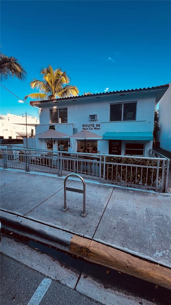 Foto del edificio - 1845 Bay Rd