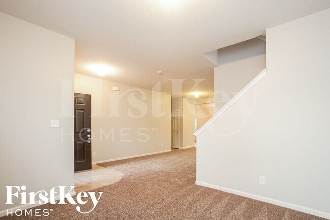 Foto del edificio - 1170 Highland Lake Way