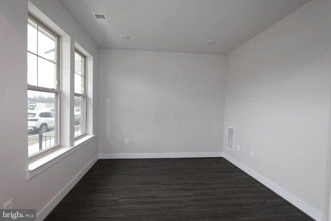 Building Photo - 9 Morrison Dr