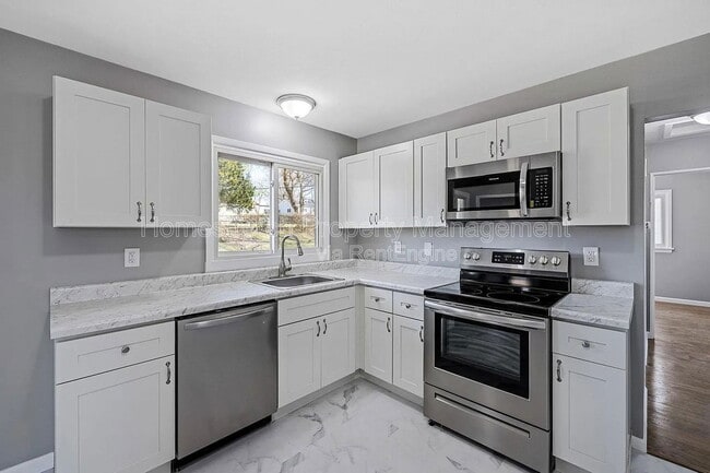 Building Photo - 250 Coteau Ln