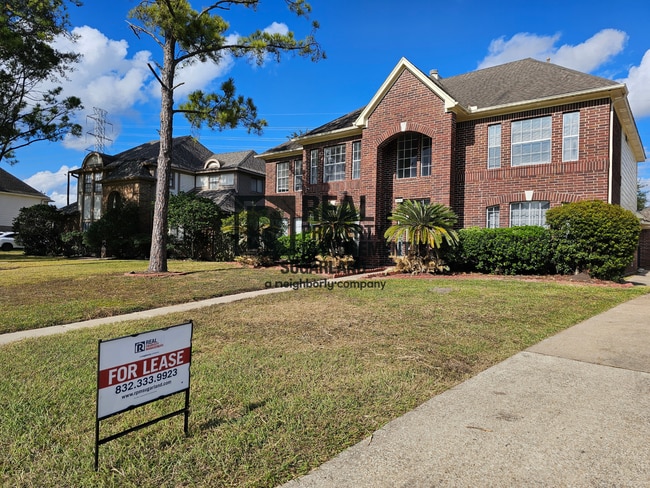 Executive Living in the Heart of Sugar Land - Executive Living in the Heart of Sugar Land House