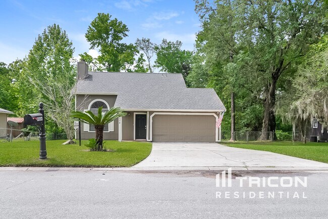 Building Photo - 9004 Derrickson Dr