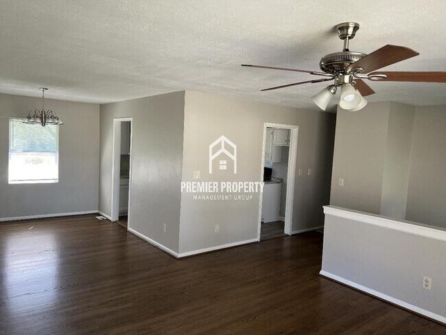 Foto del edificio - 7809 Charlotte Dr SW