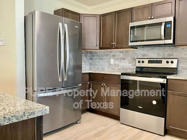 Foto del edificio - 310 Highland Estates Dr