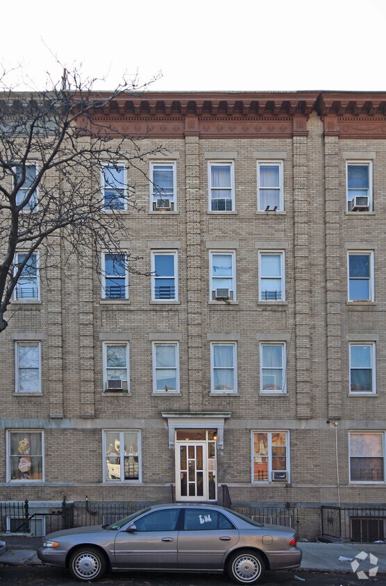 Foto principal - 462 Prospect Ave