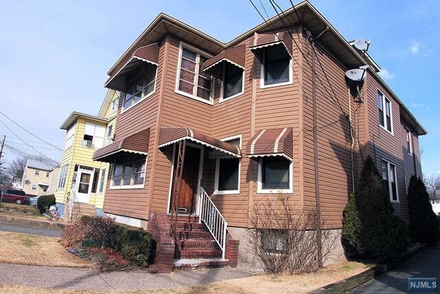 Primary Photo - 269-271 Vernon Ave