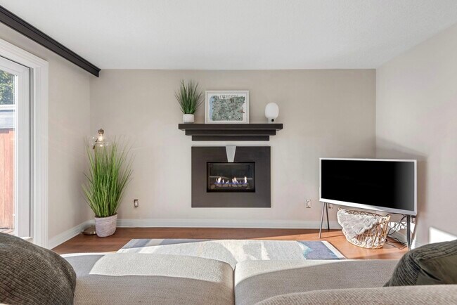 Building Photo - 5006 SW Sweeney St