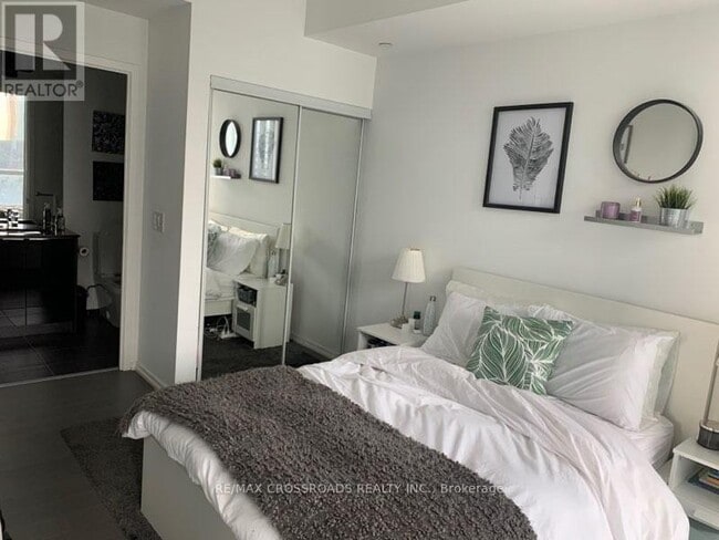 Building Photo - 70 Temperance St