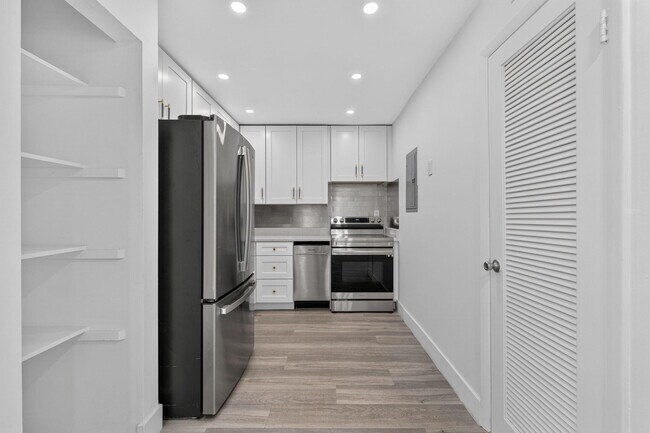 Foto del edificio - 17051 NE 35th Ave