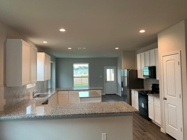 Foto del edificio - 14048 Lamprey Dr