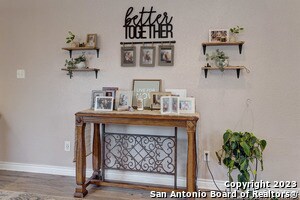 Foto del edificio - 402 W Hermine Blvd