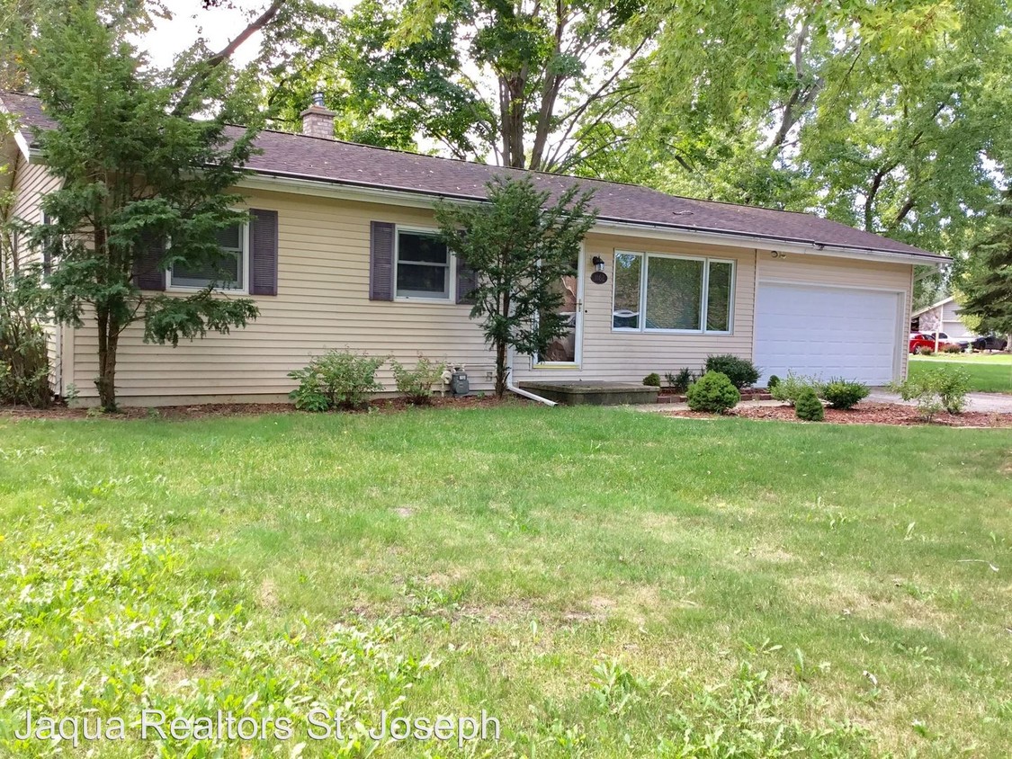 Primary Photo - 1162 Maiden Ln