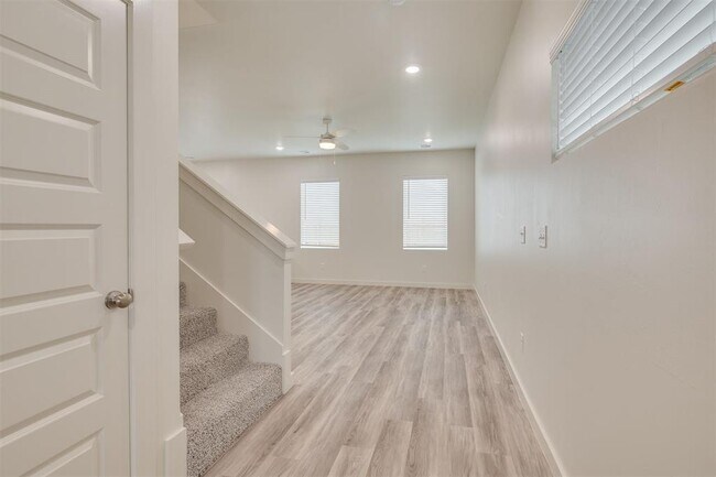 Building Photo - 8909 NW 109th St