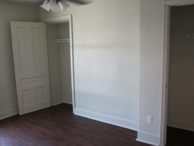 Building Photo - Cozy Rental - South Side Flats