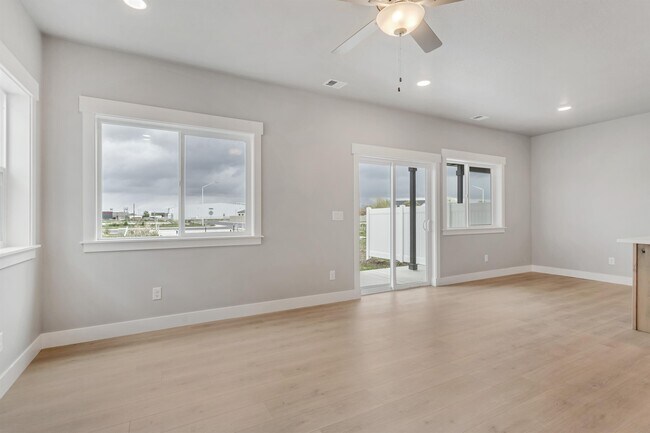 Foto del edificio - 1178 W 1130 S St