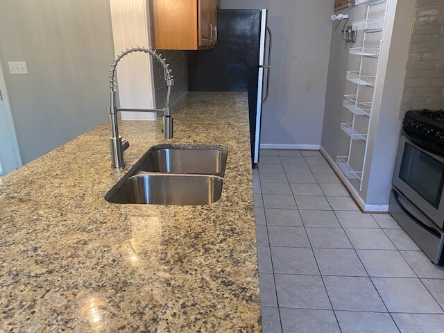 Building Photo - 507 Bruce Ave