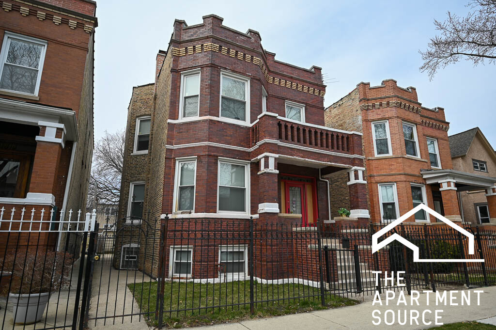 Foto principal - 1914 N Keeler Ave