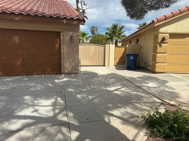Building Photo - 5011 Rio Colorado Cir
