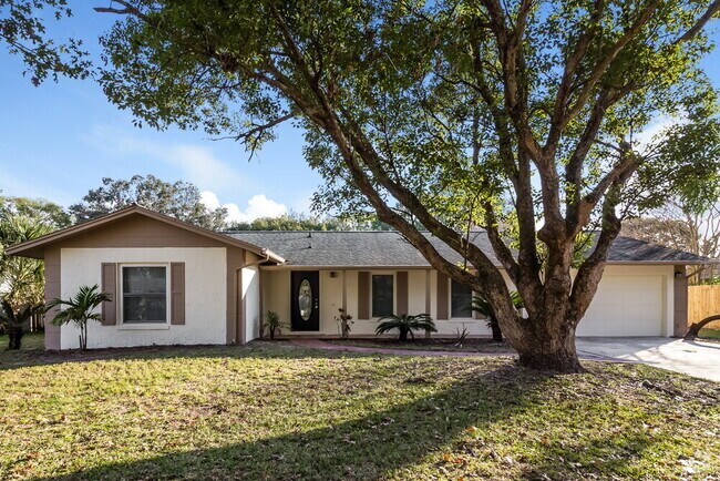 Building Photo - 960 Apple Ln
