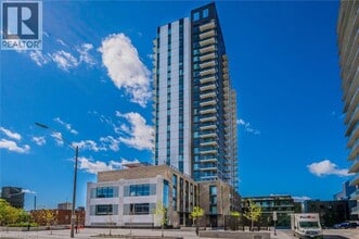 Building Photo - 55 Duke St W