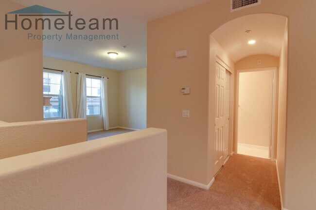 Foto del edificio - 2BR/2.5BA 1458 SQFT Eastlake/Chula Vista T...