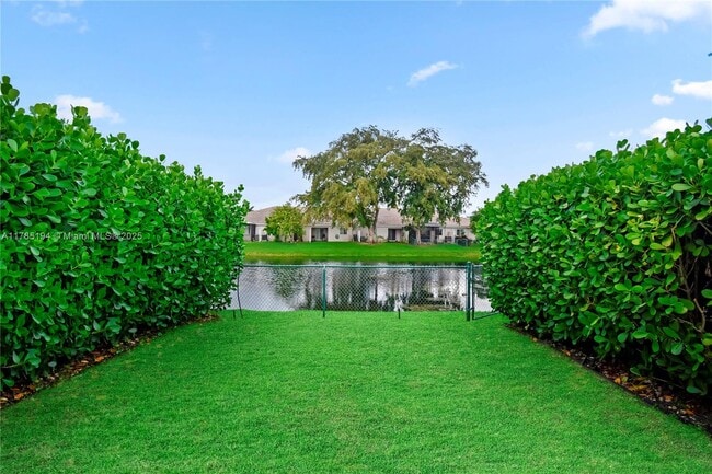 Foto del edificio - 11333 SW 18th Ct