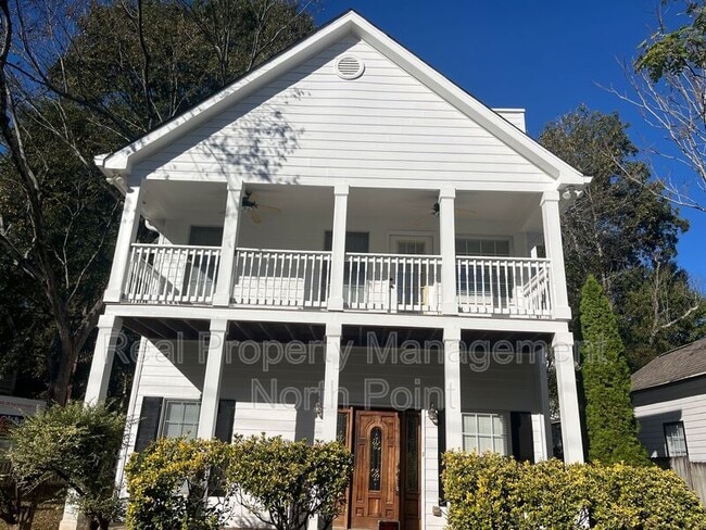 Photo - 889 Crew St SW House