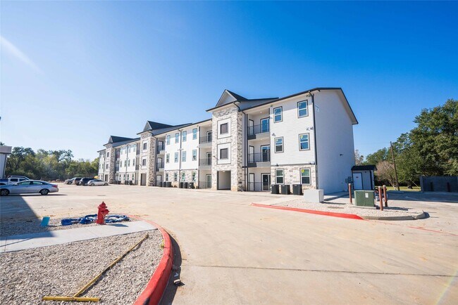 Foto del edificio - 2101 Reinke Rd