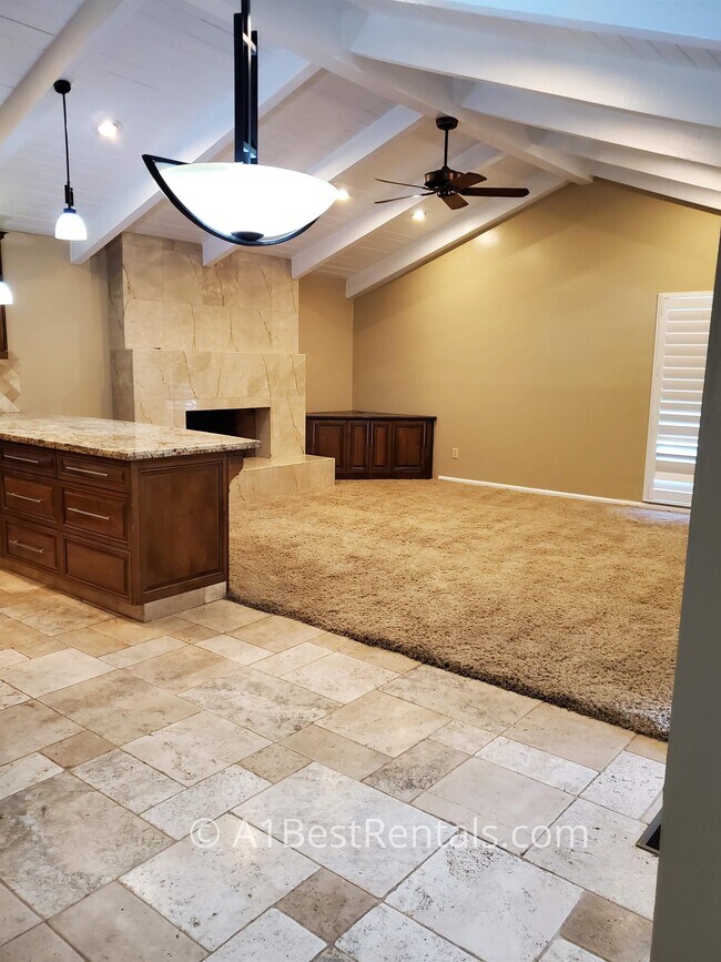 Building Photo - 3905 Marigold Ln