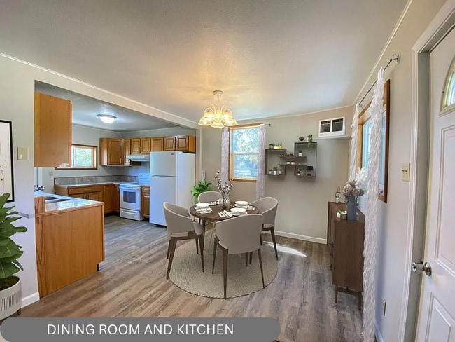 Building Photo - 10711 S Sprague St