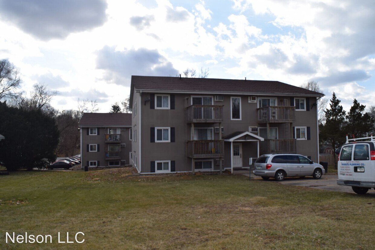 Primary Photo - 1114 Vine St