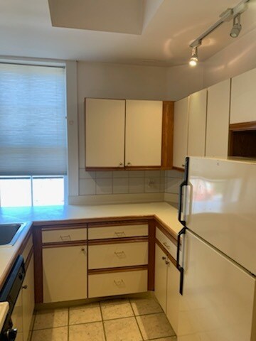 kitchen - 62 Washington St