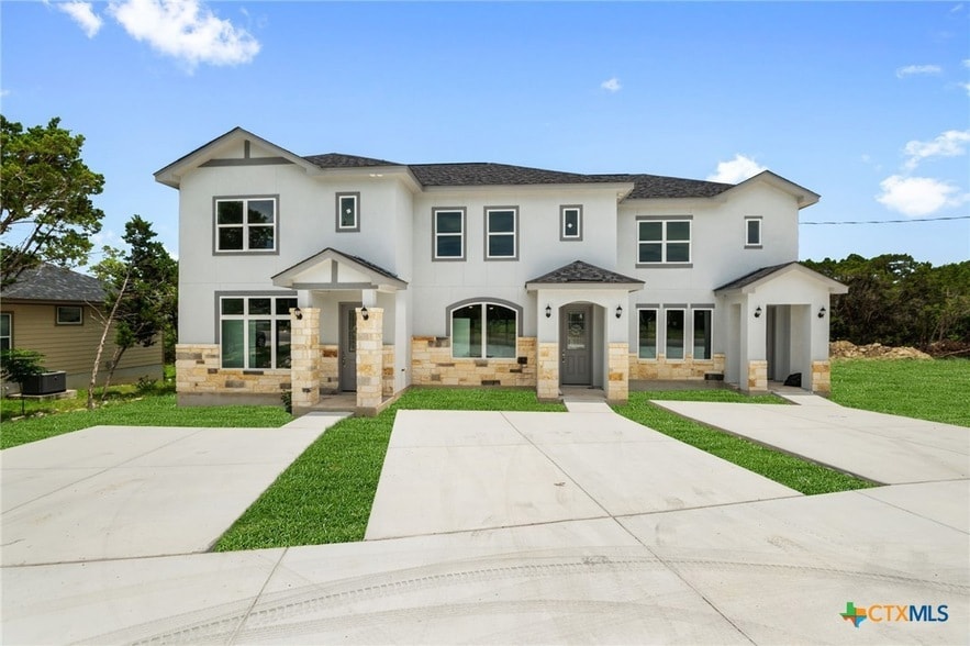 Foto del edificio - 2820 Puter Creek Rd